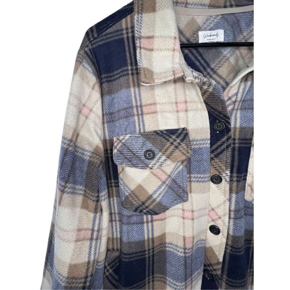 Weekends Everyday Plaid Fleece Button Up Long Sleeve Shacket - Picture 2 of 4